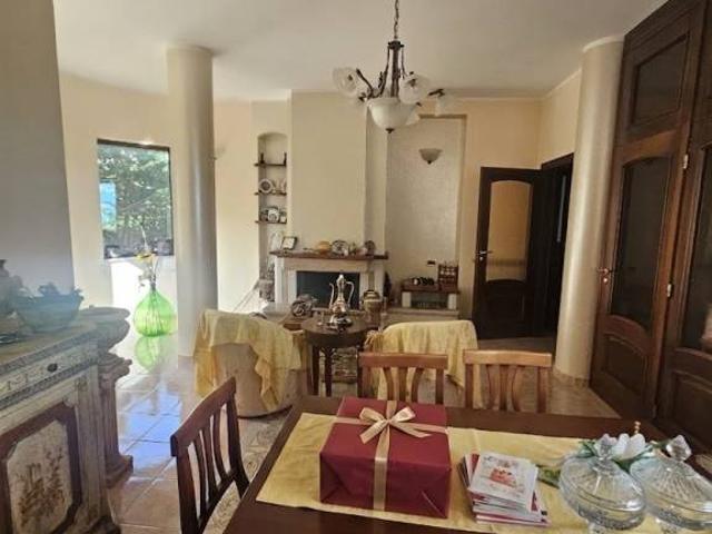 Villa Indipendente in vendita a Casalduni, Campania