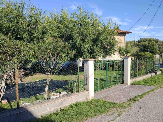 Villa Indipendente in vendita a Collesalvetti, Toscana
