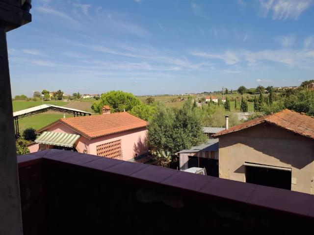 Villa Indipendente in vendita a Collesalvetti, Toscana