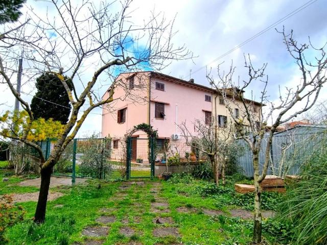 Villa Indipendente in vendita a Fauglia, Toscana
