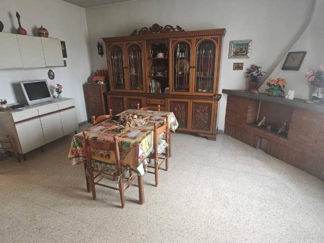 Villa Indipendente in vendita a Collevecchio, Lazio
