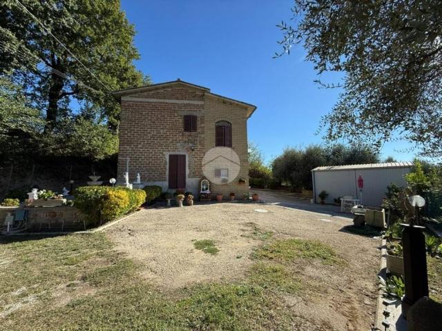 Villa Indipendente in vendita a Colleselva, Collevecchio