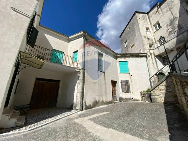 Villa Indipendente in vendita a Colli A Volturno, Molise