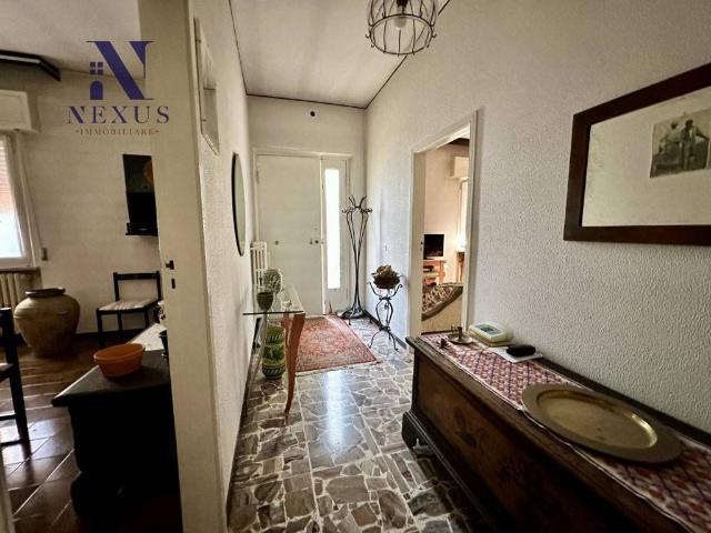 Villa Indipendente in vendita a Colli al Metauro, Marche