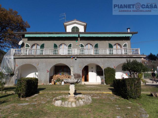 Villa Indipendente in vendita a Marche, Ascoli Piceno