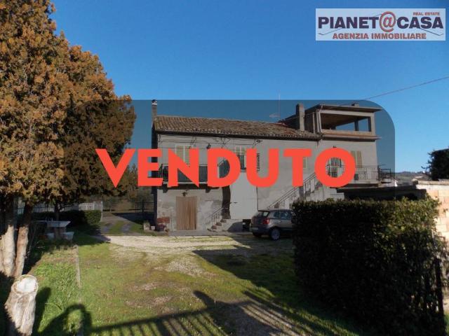 Villa Indipendente in vendita a Marche, Ascoli Piceno