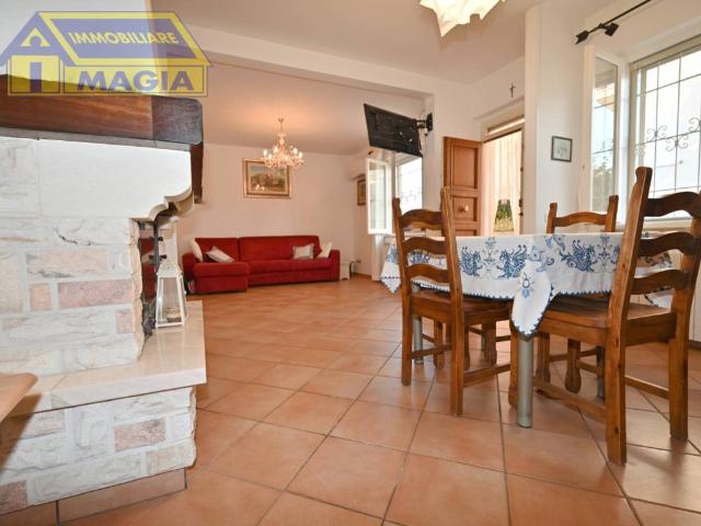 Villa Indipendente in vendita a Marche, Ascoli Piceno