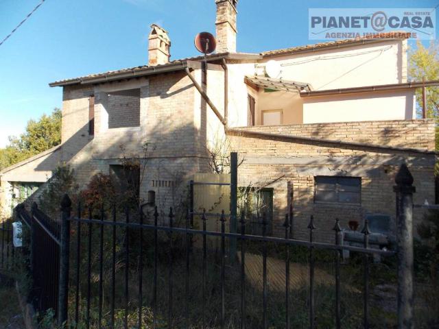 Villa Indipendente in vendita a Marche, Ascoli Piceno