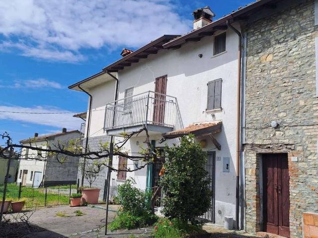Villa Indipendente in vendita a Colli Verdi, Costa Trentini
