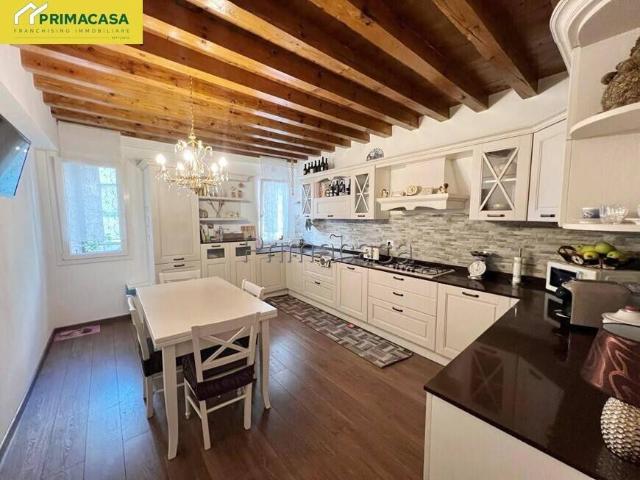 Villa Indipendente in vendita a Cologna Veneta, Veneto
