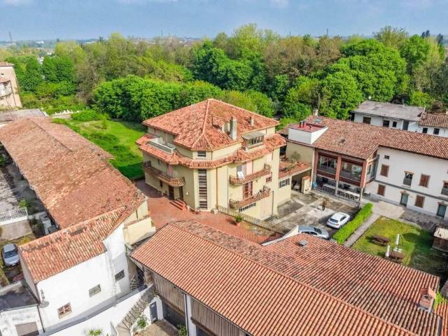 Villa Indipendente in vendita a Cologno Al Serio, Lombardia