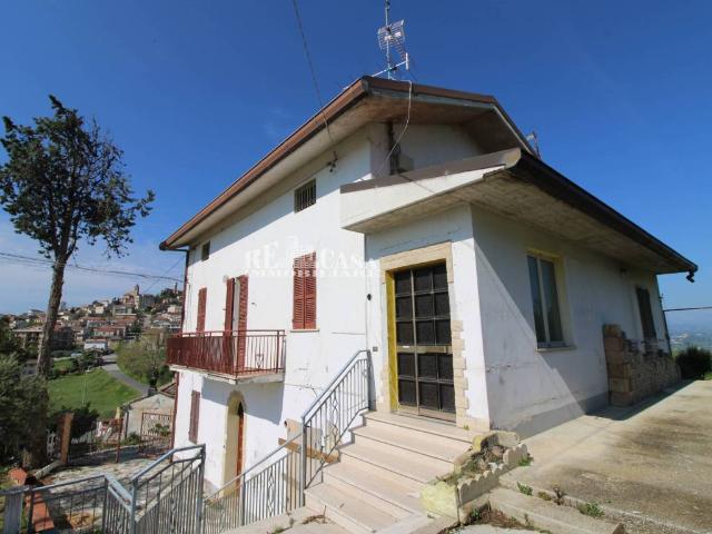 Villa Indipendente in vendita a Unione dei Comuni della Val Vibrata, Colonnella
