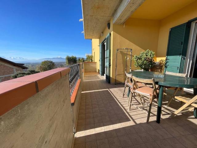 Villa Indipendente in vendita a Unione dei Comuni della Val Vibrata, Colonnella