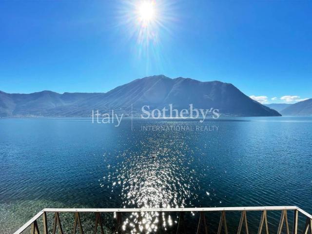 Villa Indipendente in vendita a Colonno, Lombardia