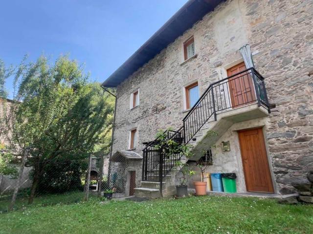 Villa Indipendente in vendita a Colorina, Lombardia