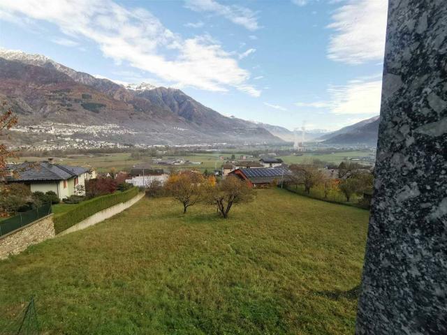 Villa Indipendente in vendita a Colorina, Lombardia