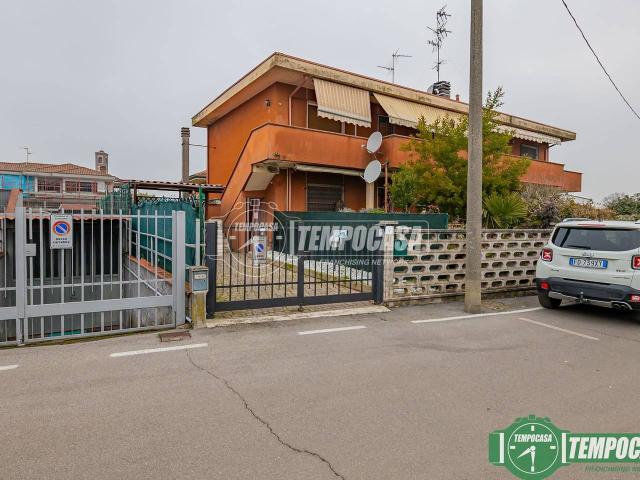 Villa Indipendente in vendita a Colturano, Lombardia