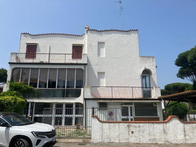 Villa Indipendente in vendita a Comacchio, Reggio Emilia
