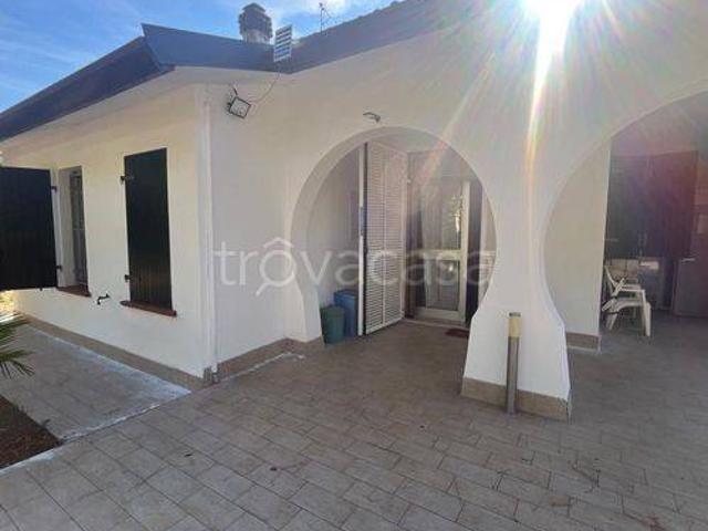 Villa Indipendente in vendita a Lido degli Scacchi, Comacchio