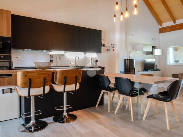 Villa Indipendente in vendita a Comunità delle Giudicarie, Comano