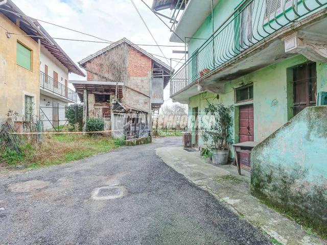 Villa Indipendente in vendita a Comignago, Novara