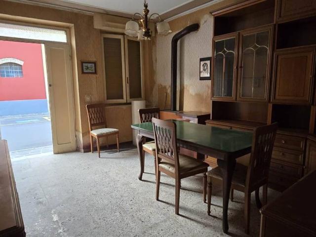 Villa Indipendente in vendita a Commessaggio, Lombardia