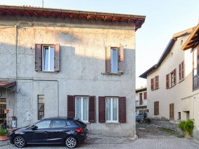 Villa Indipendente in vendita a Prestino, Como