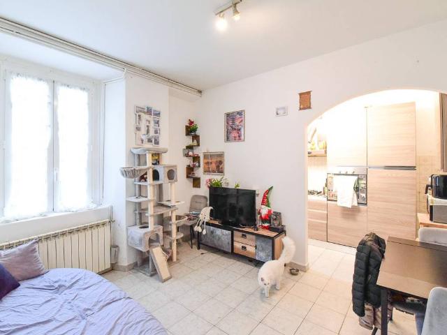 Villa Indipendente in vendita a Prestino, Como