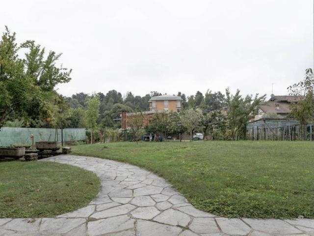 Villa Indipendente in vendita a Acquanera, Como