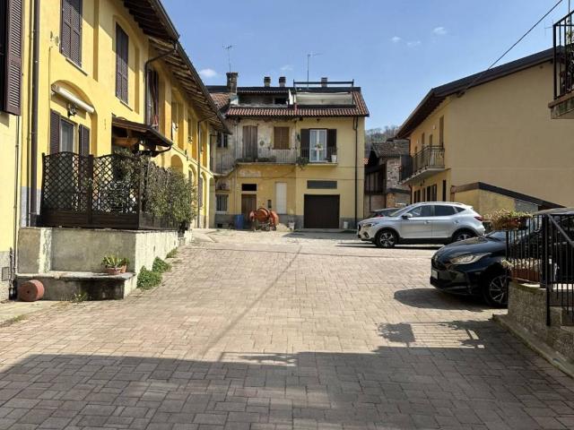 Villa Indipendente in vendita a Camnago Volta, Como