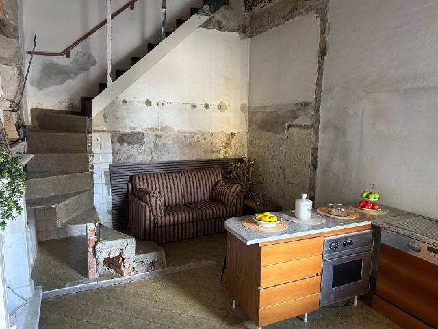 Villa Indipendente in vendita a Como, Lombardia