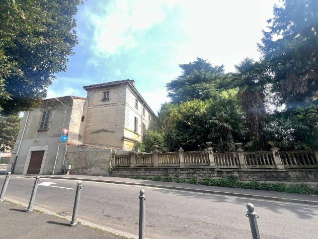 Villa Indipendente in vendita a Como, Lombardia