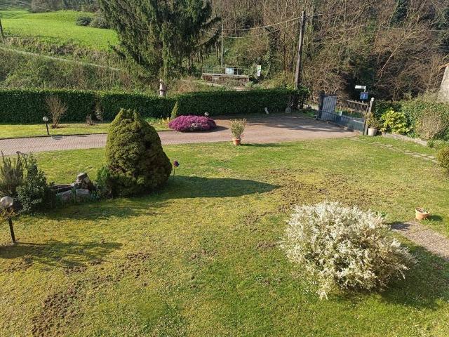 Villa Indipendente in vendita a Como, Lombardia