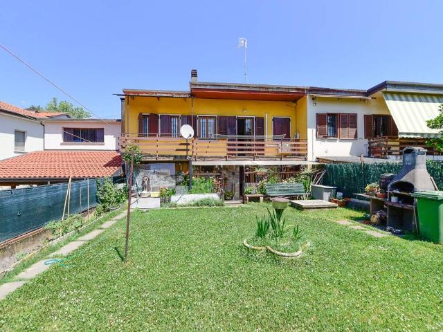 Villa Indipendente in vendita a Trecallo, Como