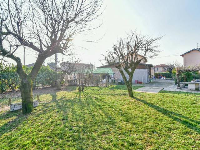 Villa Indipendente in vendita a Como, Lombardia
