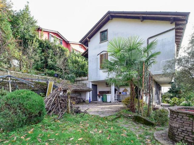 Villa Indipendente in vendita a Como, Lombardia