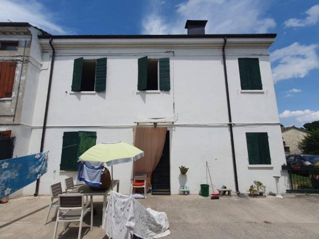 Villa Indipendente in vendita a Unione Comuni Modenesi Area Nord, Concordia Sulla Secchia