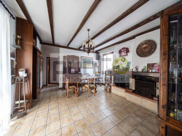 Villa Indipendente in vendita a Concorezzo, Lombardia
