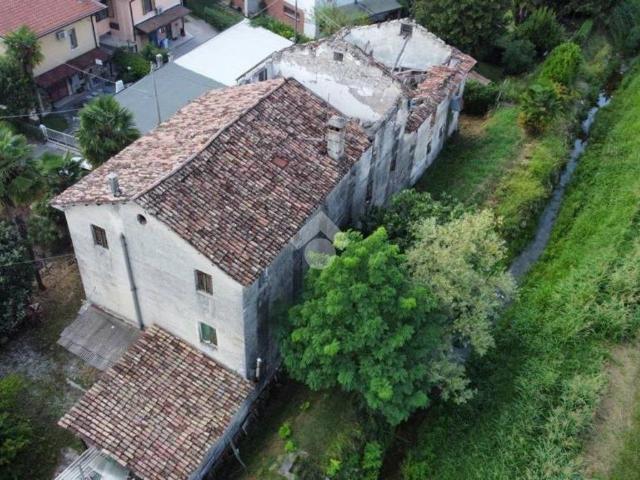 Villa Indipendente in vendita a Parè, Conegliano