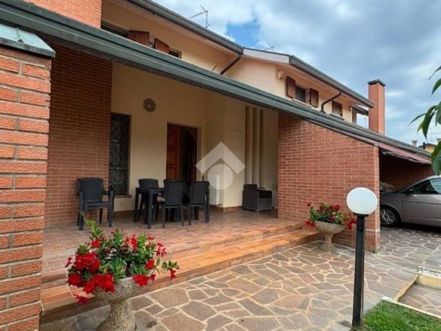 Villa Indipendente in vendita a Conselve, Veneto