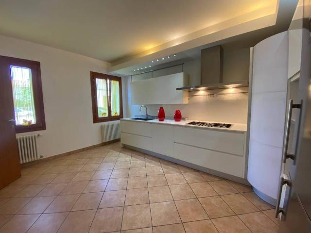 Villa Indipendente in vendita a Conselve, Padova