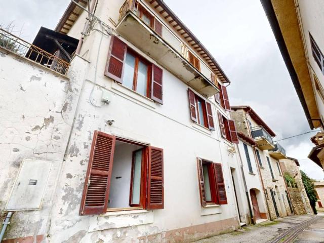 Villa Indipendente in vendita a Contigliano, Lazio