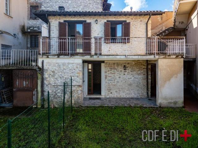 Villa Indipendente in vendita a Contigliano, Lazio