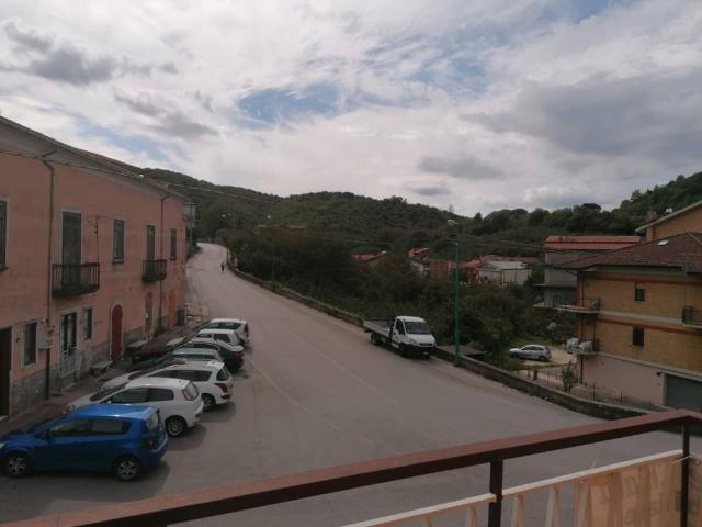 Villa Indipendente in vendita a Contrada, Campania