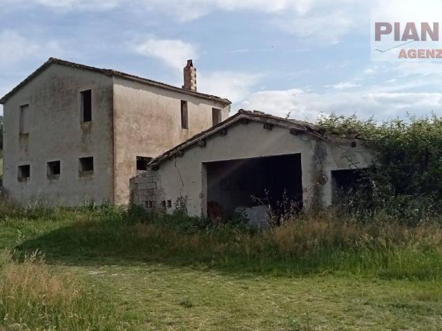Villa Indipendente in vendita a Unione dei Comuni della Val Vibrata, Controguerra