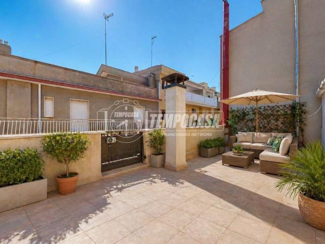 Villa Indipendente in vendita a Puglia, Bari