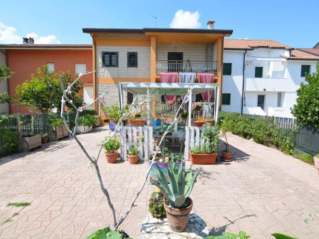 Villa Indipendente in vendita a Conza Della Campania, Campania