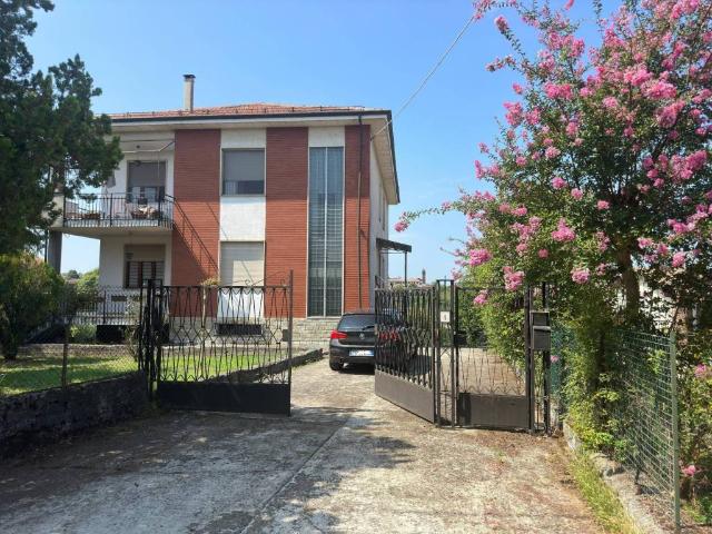 Villa Indipendente in vendita a Piemonte, Alessandria