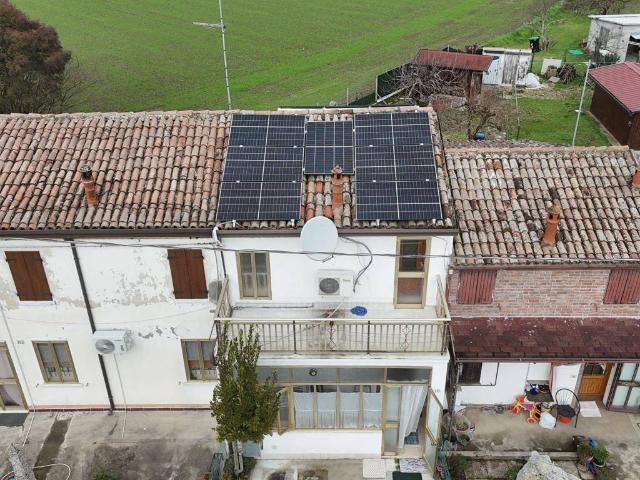 Villa Indipendente in vendita a Ambrogio, Copparo
