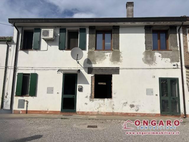 Villa Indipendente in vendita a Unione Terre e Fiumi, Copparo
